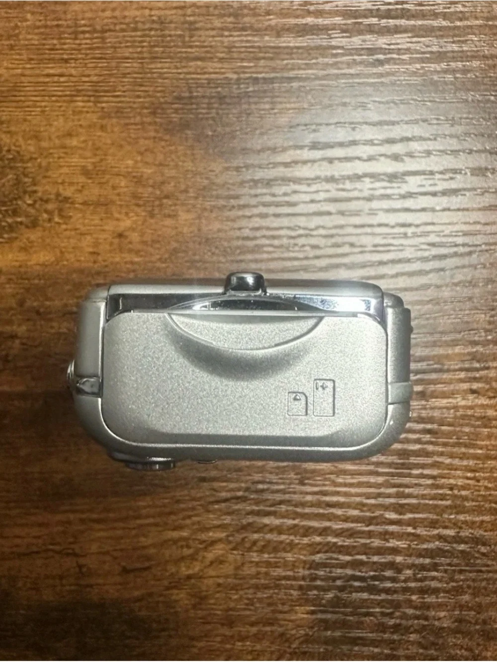 Kodak Silver 4.0MP Compact Digital Camera with Schneider-Kreuznach Lens